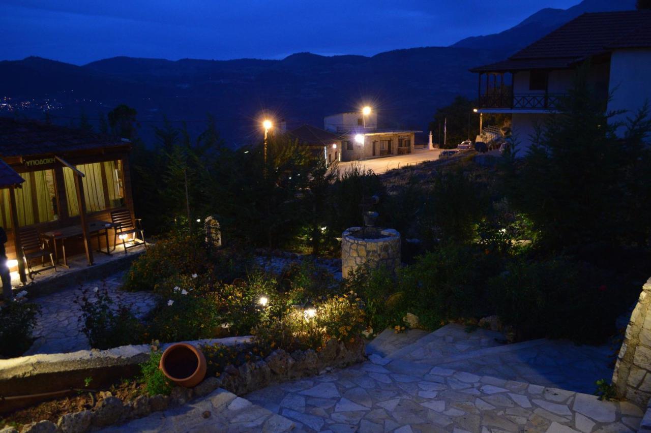 Theasis Suites-Ορεινή Φιλοξενία Kato Sinikia Trikalon Exterior photo